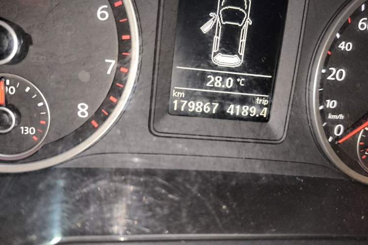 Used Volkswagen Tiguan 2012 1.8TSI Automatic Two-Wheel Drive Elite Edition Odometer Close Up