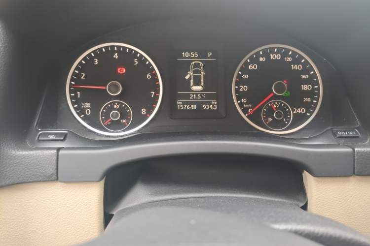 Used Volkswagen Tiguan 2012 1.8TSI Automatic Two-Wheel Drive Trend Edition Odometer Close Up