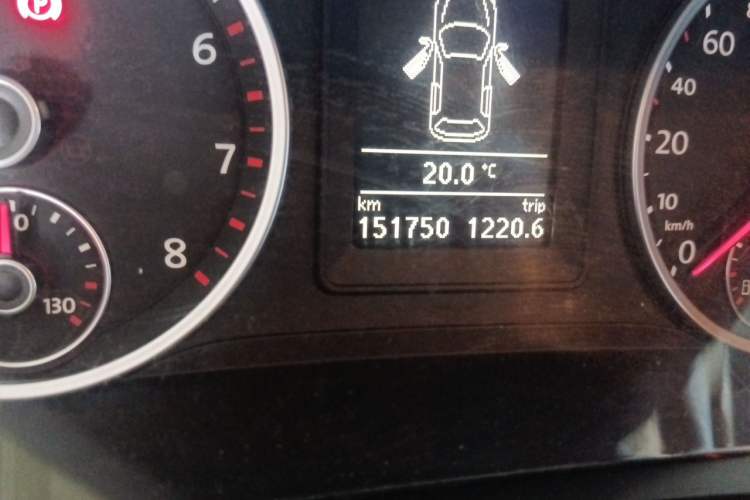Used Volkswagen Tiguan 2012 1.8TSI Automatic Two-Wheel Drive Elite Edition Odometer Close Up