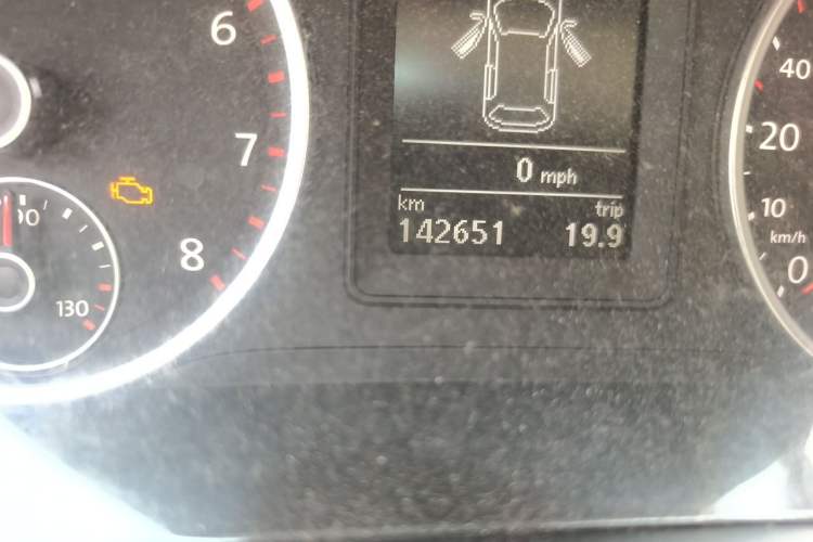 Used Volkswagen Tiguan 2012 1.8TSI Automatic All-Wheel Drive Elite Edition Odometer Close Up