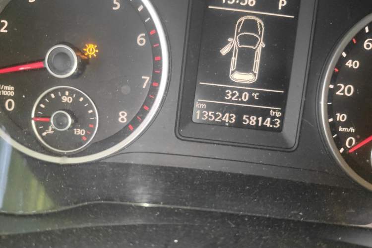 Used Volkswagen Tiguan 2012 1.8TSI Automatic Two-Wheel Drive Trend Edition Odometer Close Up