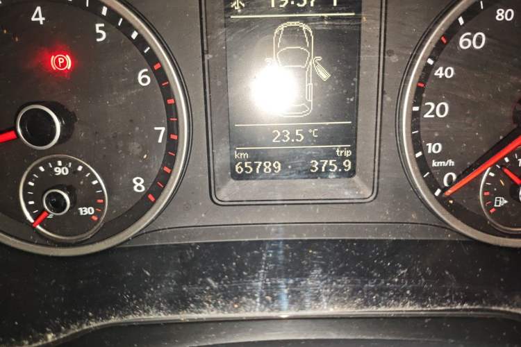 Used Volkswagen Tiguan 2012 1.8TSI Automatic Two-Wheel Drive Elite Edition Odometer Close Up