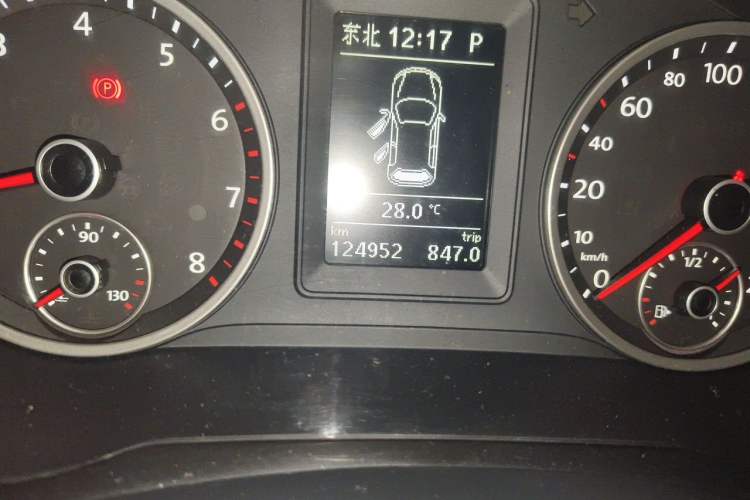 Used Volkswagen Tiguan 2012 1.8TSI Automatic All-Wheel Drive Elite Edition Odometer Close Up