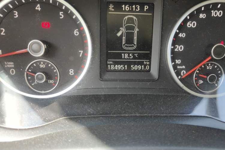 Used Volkswagen Tiguan 2012 1.8TSI Automatic All-Wheel Drive Fashion Edition Odometer Close Up