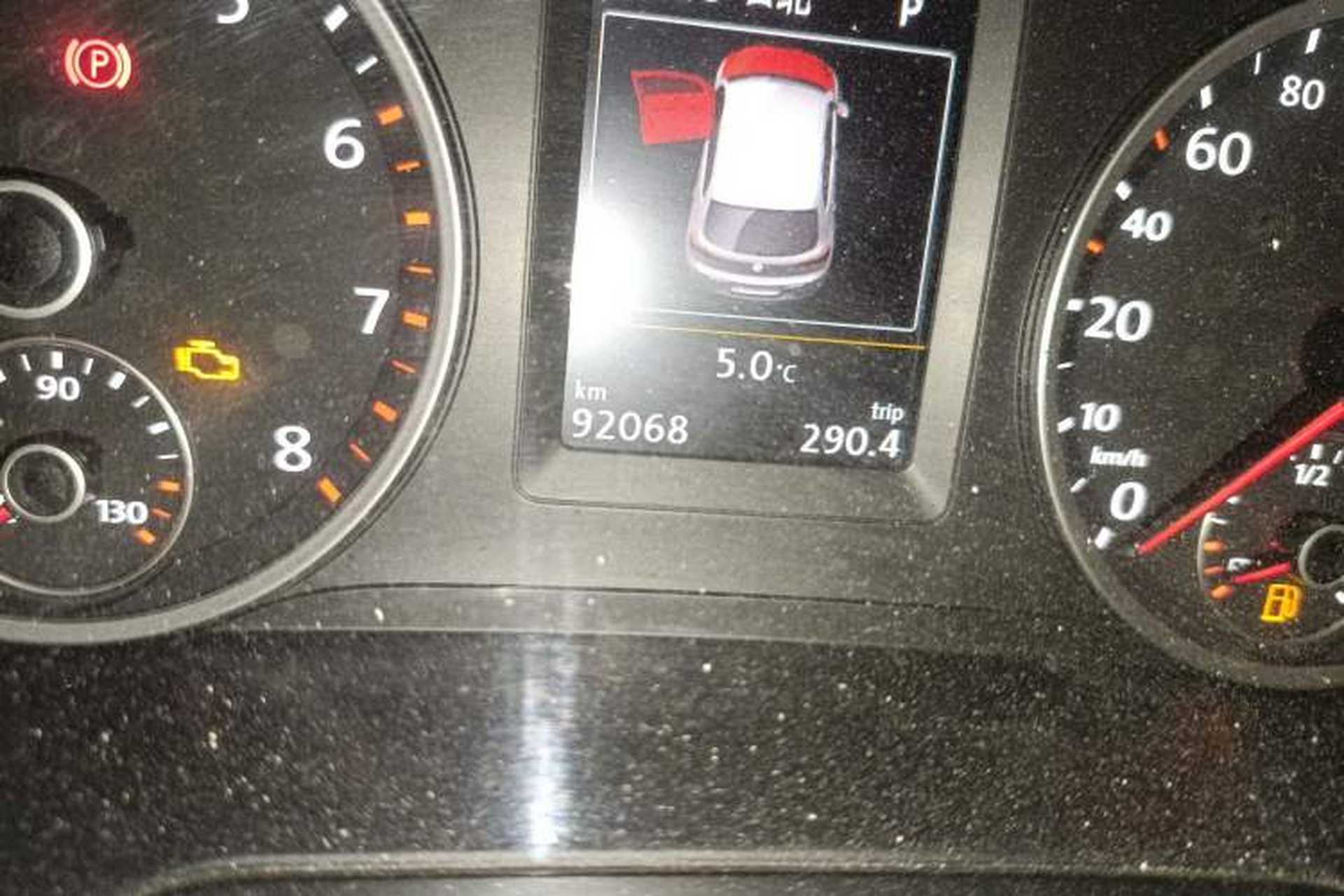 Used Volkswagen Tiguan 2012 2.0 TSI Luxury Edition Odometer Close Up