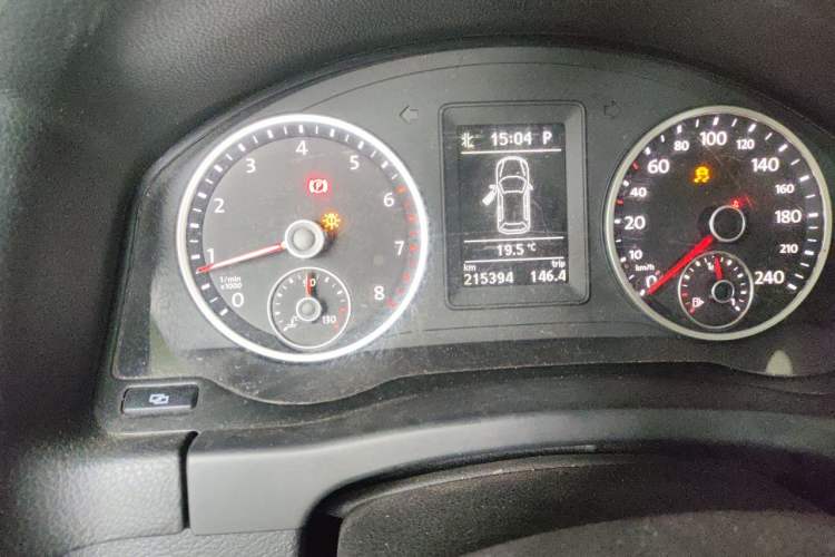 Used Volkswagen Tiguan 2012 1.8TSI Automatic All-Wheel Drive Elite Edition Odometer Close Up