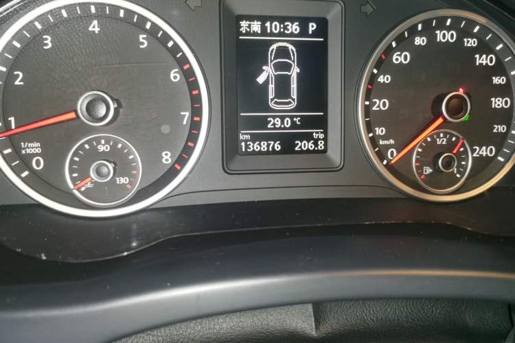 Used Volkswagen Tiguan 2012 1.8TSI Automatic Two-Wheel Drive Elite Edition Odometer Close Up