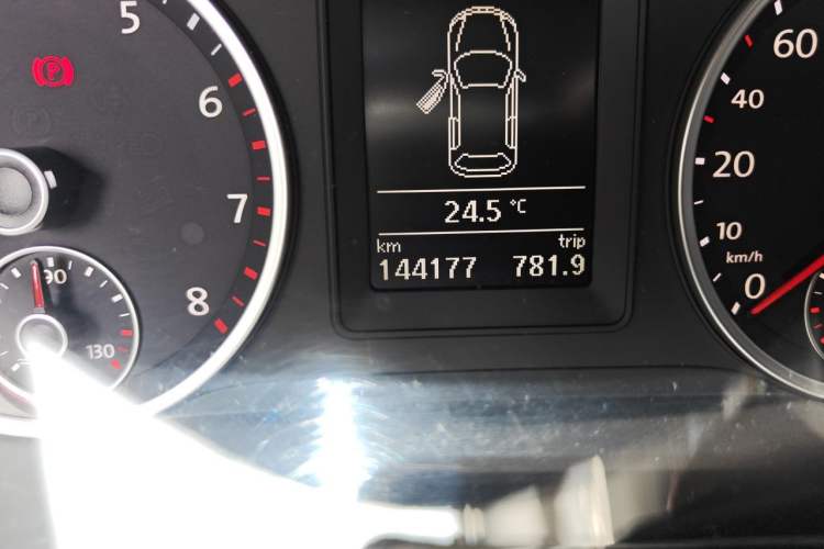 Used Volkswagen Tiguan 2012 1.8TSI Automatic Two-Wheel Drive Trend Edition Odometer Close Up