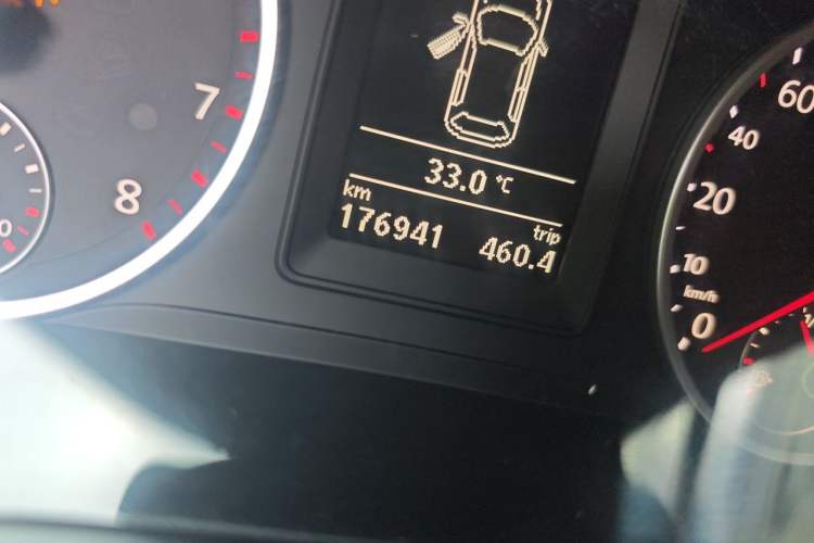 Used Volkswagen Tiguan 2012 1.8TSI Automatic All-Wheel Drive Fashion Edition Odometer Close Up