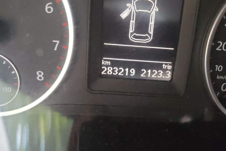 Used Volkswagen Tiguan 2012 1.8TSI Automatic All-Wheel Drive Elite Edition Odometer Close Up