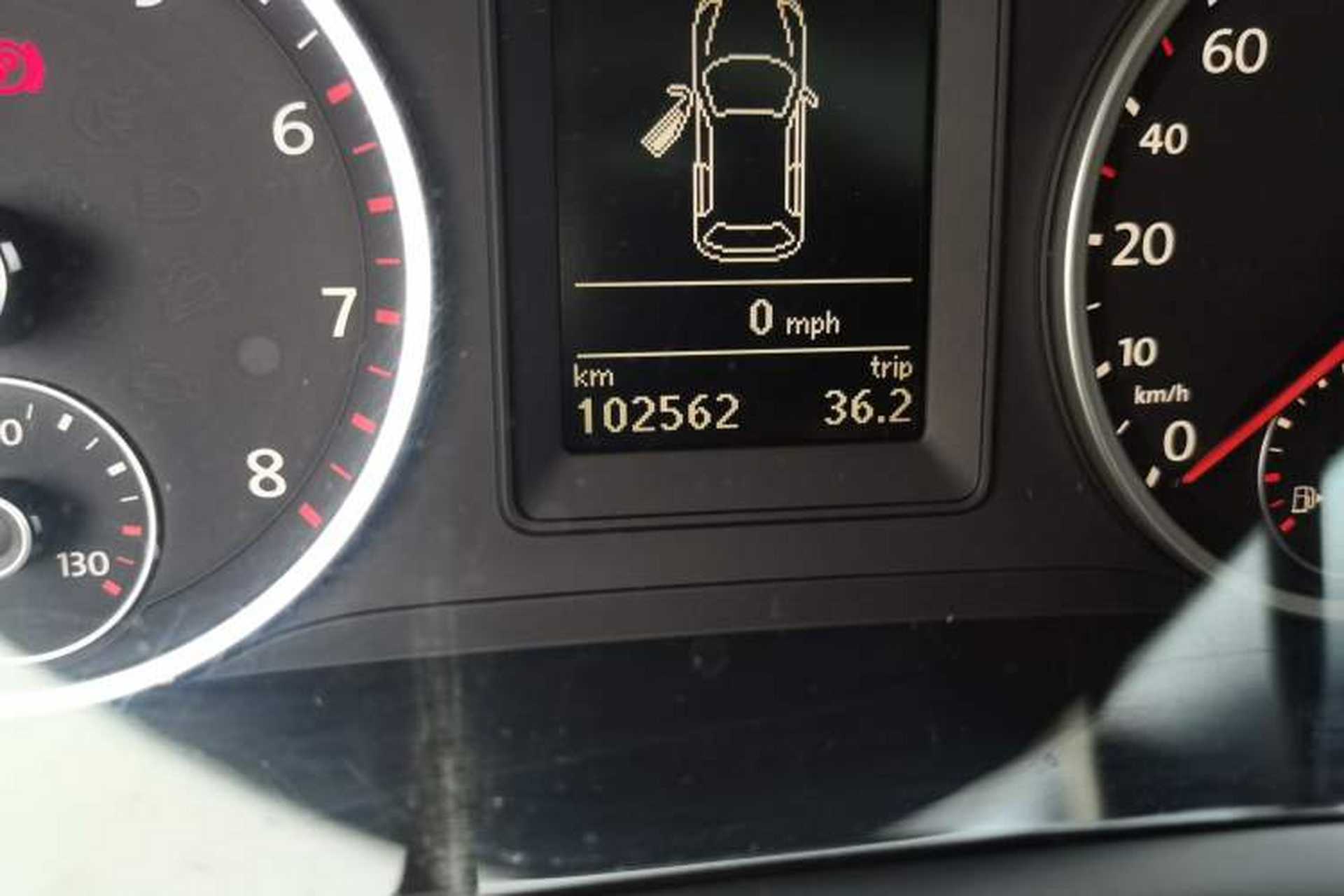 Used Volkswagen Tiguan 2012 2.0 TSI Automatic All-Wheel Drive Elite Edition Odometer Close Up