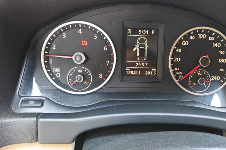 Used Volkswagen Tiguan 2012 1.8TSI Automatic Two-Wheel Drive Elite Edition Odometer Close Up