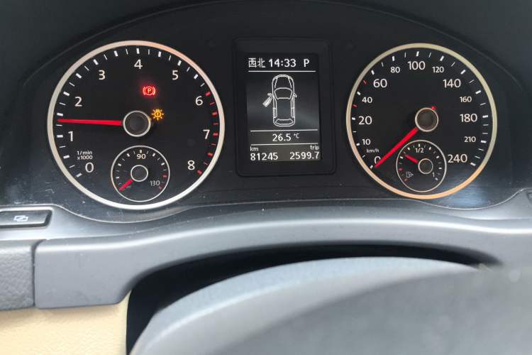Used Volkswagen Tiguan 2012 1.8TSI Automatic All-Wheel Drive Elite Edition Odometer Close Up