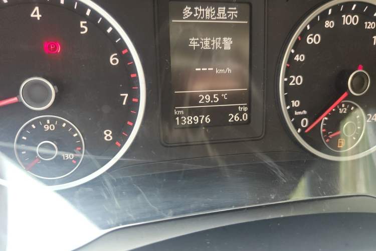 Used Volkswagen Tiguan 2012 2.0 TSI Automatic All-Wheel Drive Flagship Edition Odometer Close Up
