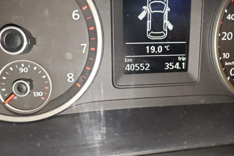 Used Volkswagen Tiguan 2012 1.8TSI Automatic All-Wheel Drive Fashion Edition Odometer Close Up