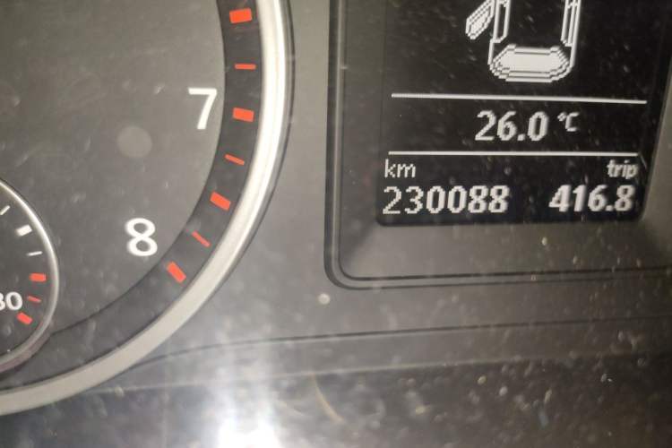 Used Volkswagen Tiguan 2012 2.0 TSI Automatic All-Wheel Drive Flagship Edition Odometer Close Up