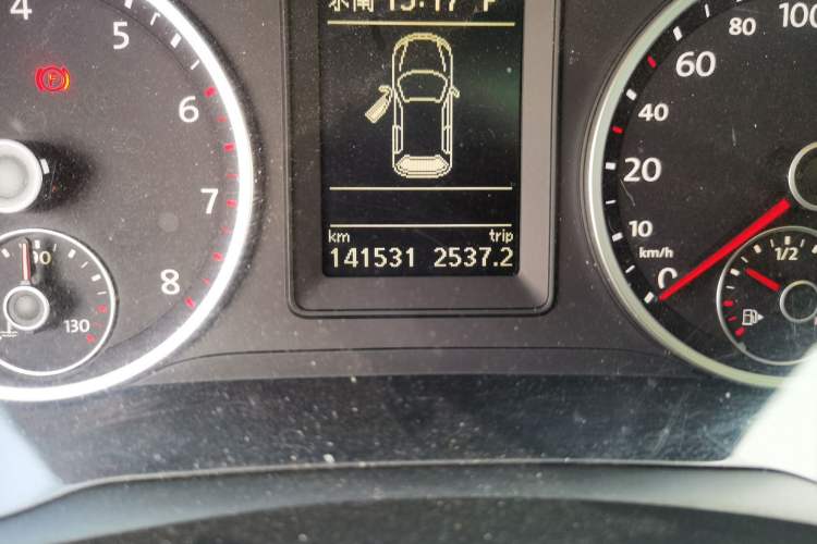 Used Volkswagen Tiguan 2012 1.8TSI Automatic All-Wheel Drive Elite Edition Odometer Close Up