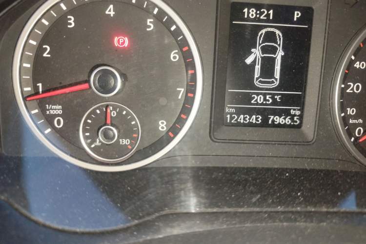 Used Volkswagen Tiguan 2012 1.8TSI Automatic Two-Wheel Drive Trend Edition Odometer Close Up