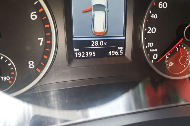 Used Volkswagen Tiguan 2012 2.0 TSI Luxury Edition Odometer Close Up