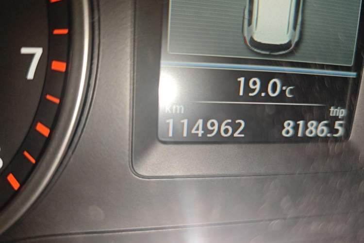 Used Volkswagen Tiguan 2012 2.0 TSI Comfort Edition Odometer Close Up