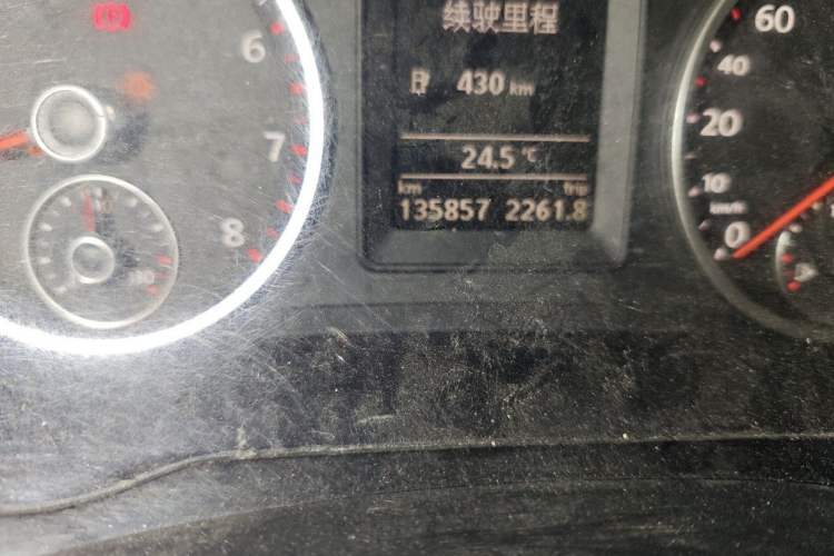 Used Volkswagen Tiguan 2012 1.8TSI Automatic Two-Wheel Drive Urban Edition Odometer Close Up