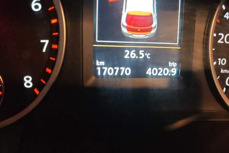 Used Volkswagen Tiguan 2012 2.0 TSI Comfort Edition Odometer Close Up