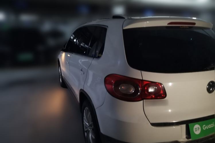 Used Volkswagen Tiguan 2012 2.0 TSI Automatic All-Wheel Drive Flagship Edition Rear Left 45 Deg