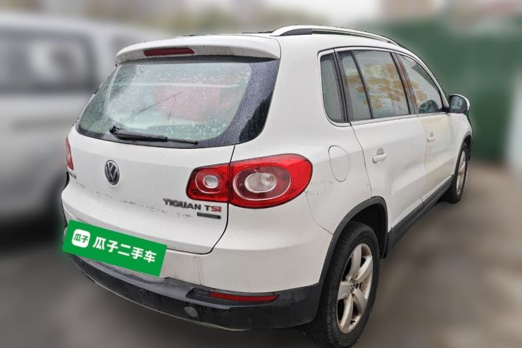 Used Volkswagen Tiguan 2012 1.8TSI Automatic All-Wheel Drive Elite Edition Rear Right 45 Deg