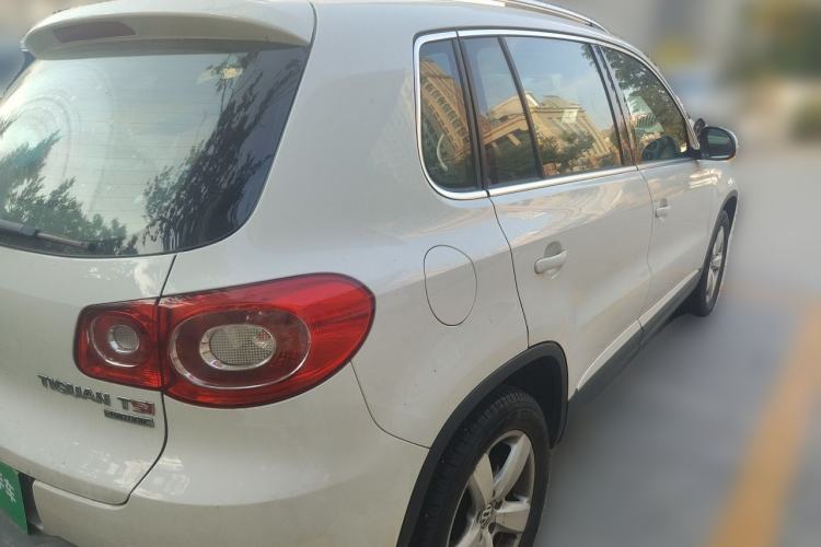 Used Volkswagen Tiguan 2012 1.8TSI Automatic All-Wheel Drive Elite Edition Rear Right 45 Deg