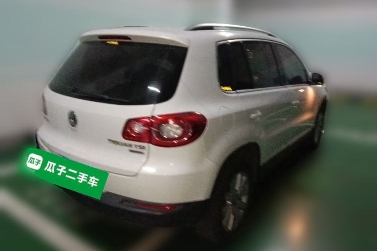 Used Volkswagen Tiguan 2012 2.0 TSI Automatic All-Wheel Drive Flagship Edition Rear Right 45 Deg