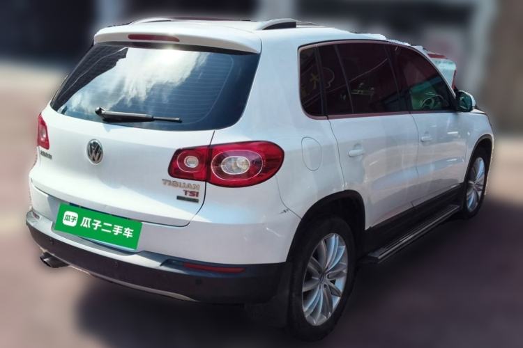Used Volkswagen Tiguan 2012 2.0 TSI Automatic All-Wheel Drive Flagship Edition Rear Right 45 Deg
