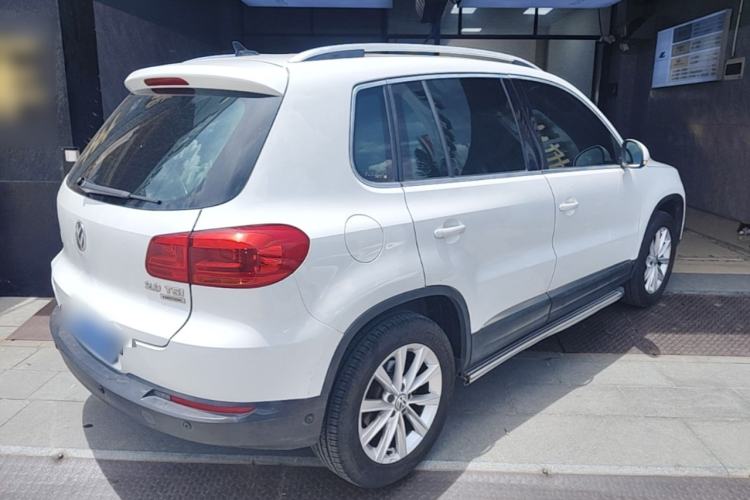 Used Volkswagen Tiguan 2012 2.0 TSI Comfort Edition Rear Right 45 Deg