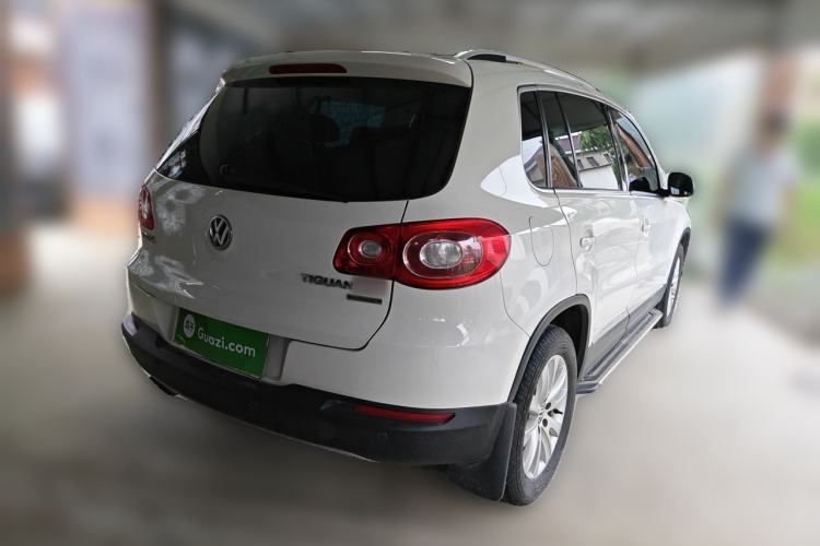 Used Volkswagen Tiguan 2012 2.0 TSI Automatic All-Wheel Drive Flagship Edition Rear Right 45 Deg