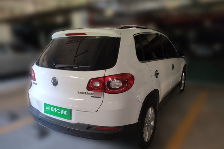 Used Volkswagen Tiguan 2012 2.0 TSI Automatic All-Wheel Drive Flagship Edition Rear Right 45 Deg