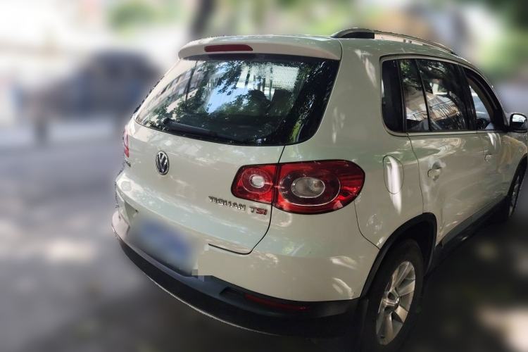 Used Volkswagen Tiguan 2012 1.8TSI Manual Two-Wheel Drive Urban Edition Rear Right 45 Deg