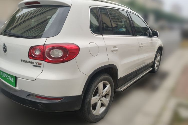 Used Volkswagen Tiguan 2012 1.8TSI Automatic All-Wheel Drive Elite Edition Rear Right 45 Deg