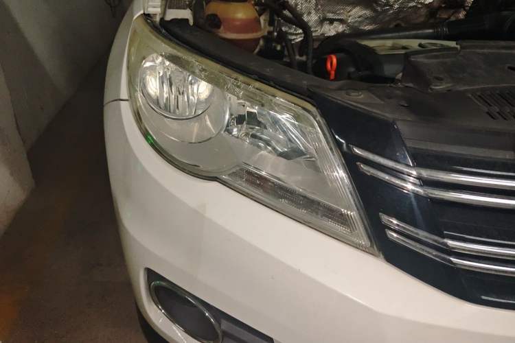 Used Volkswagen Tiguan 2012 1.8TSI Automatic All-Wheel Drive Elite Edition Right Front Headlight