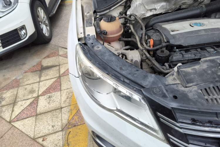 Used Volkswagen Tiguan 2012 1.8TSI Automatic Two-Wheel Drive Urban Edition Right Front Headlight