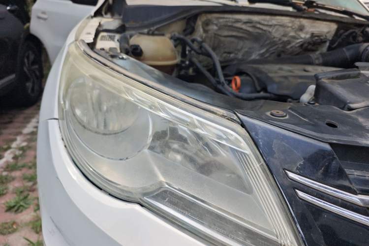 Used Volkswagen Tiguan 2012 1.8TSI Automatic All-Wheel Drive Elite Edition Right Front Headlight
