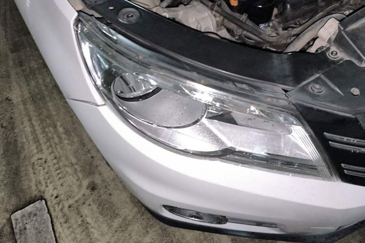 Used Volkswagen Tiguan 2012 1.8TSI Automatic Two-Wheel Drive Elite Edition Right Front Headlight