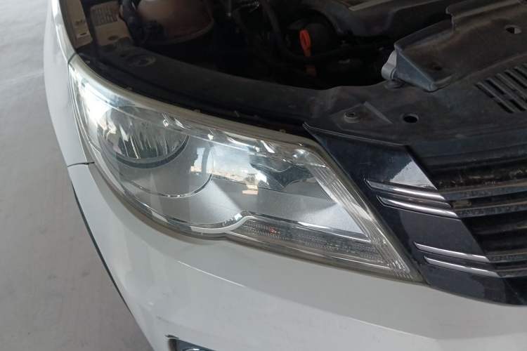Used Volkswagen Tiguan 2012 1.8TSI Automatic Two-Wheel Drive Elite Edition Right Front Headlight