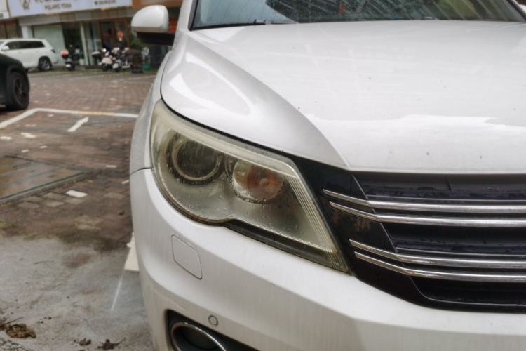 Used Volkswagen Tiguan 2012 2.0 TSI Automatic All-Wheel Drive Flagship Edition Right Front Headlight