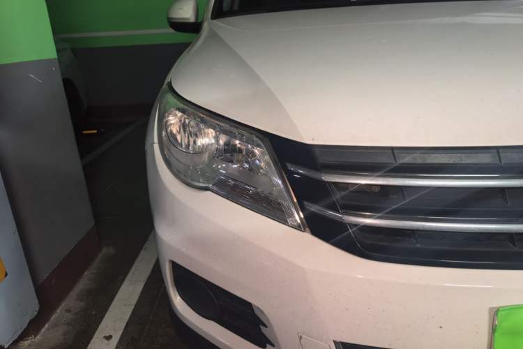 Used Volkswagen Tiguan 2012 1.8TSI Automatic Two-Wheel Drive Urban Edition Right Front Headlight