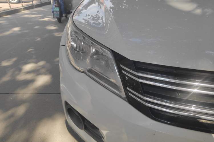 Used Volkswagen Tiguan 2012 1.8TSI Automatic Two-Wheel Drive Trend Edition Right Front Headlight