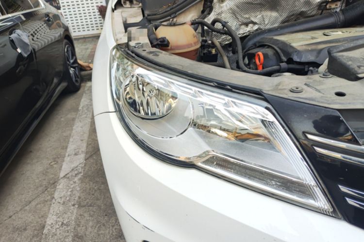 Used Volkswagen Tiguan 2012 1.8TSI Automatic Two-Wheel Drive Elite Edition Right Front Headlight