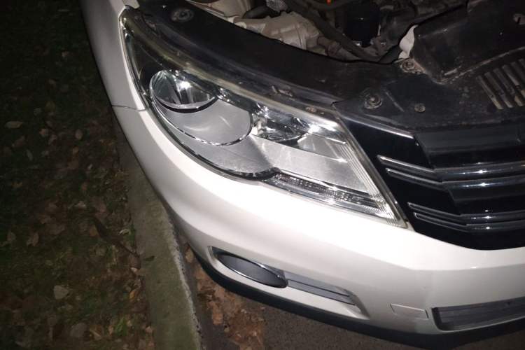 Used Volkswagen Tiguan 2012 1.8TSI Automatic Two-Wheel Drive Elite Edition Right Front Headlight