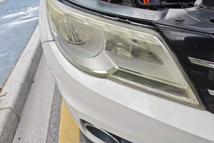 Used Volkswagen Tiguan 2012 1.8TSI Automatic Two-Wheel Drive Urban Edition Right Front Headlight