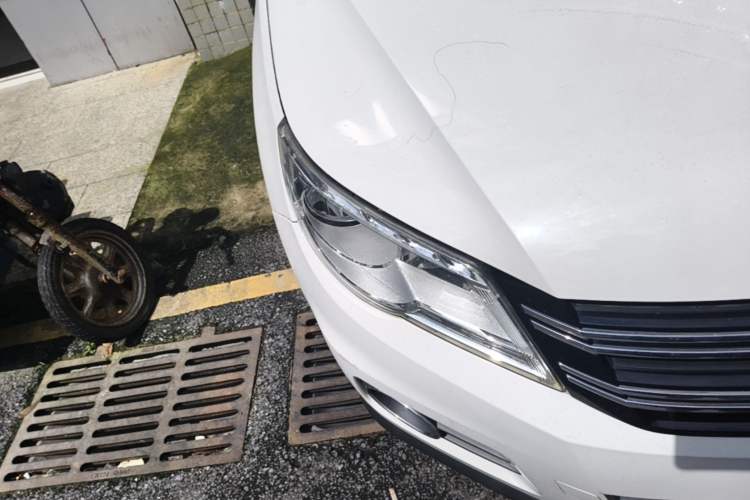 Used Volkswagen Tiguan 2012 1.8TSI Automatic Two-Wheel Drive Elite Edition Right Front Headlight