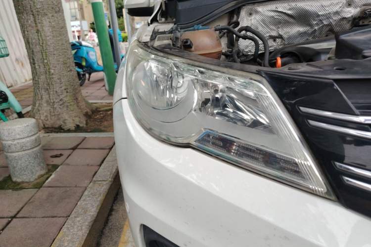 Used Volkswagen Tiguan 2012 1.8TSI Automatic Two-Wheel Drive Trend Edition Right Front Headlight