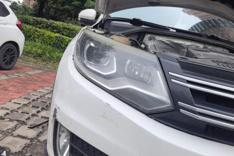 Used Volkswagen Tiguan 2012 1.8TSI Automatic Two-Wheel Drive Elite Edition Right Front Headlight
